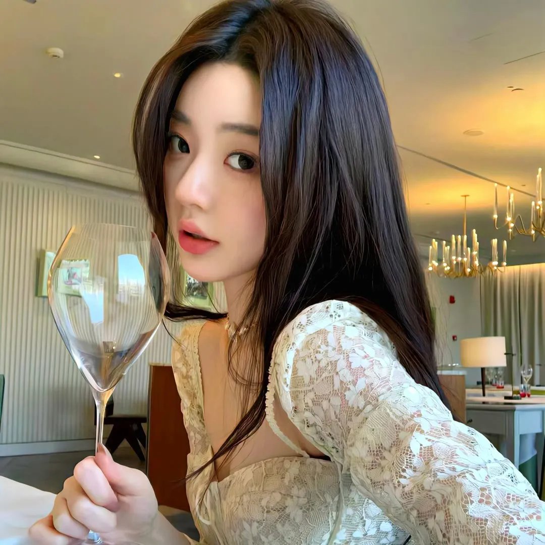 妙在大门后